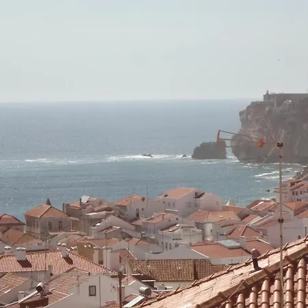 Fantastic View Over The Sea And Village Hébergement de vacances Nazaré